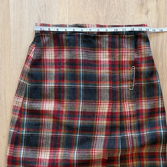 Vintage Red Colourful Tartan Wrap Skirt Size Small - Picture 10 of 12